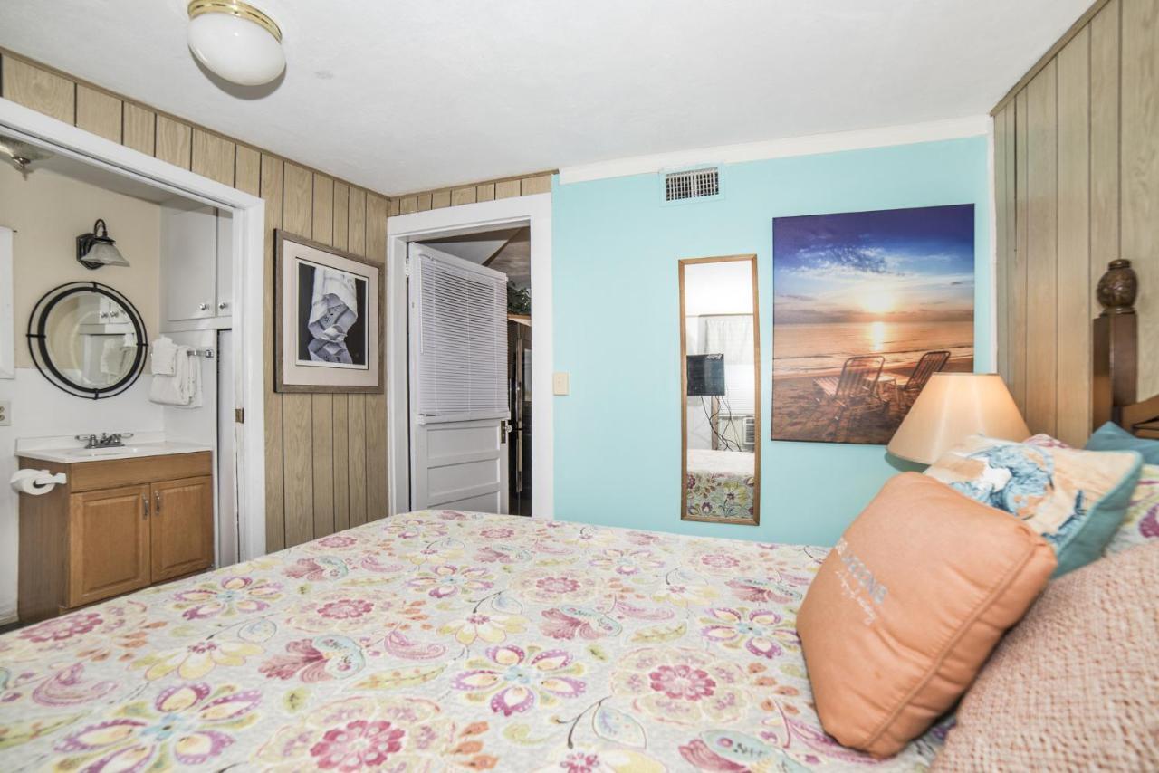 Sun N Fun Beachfront Vacation Rentals Indian Shores Exterior foto